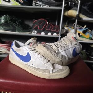 🔥 Nike Blazer Low Men's Size 10 White and Blue Sneakers